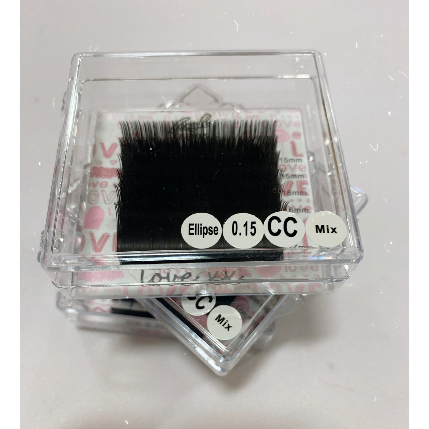 LONG & WISPEY - LOVE - Ellipse flat, double tip lashes